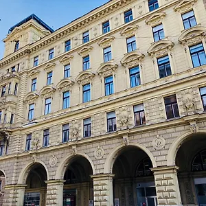 Daire Kh Universitaet, Viyana